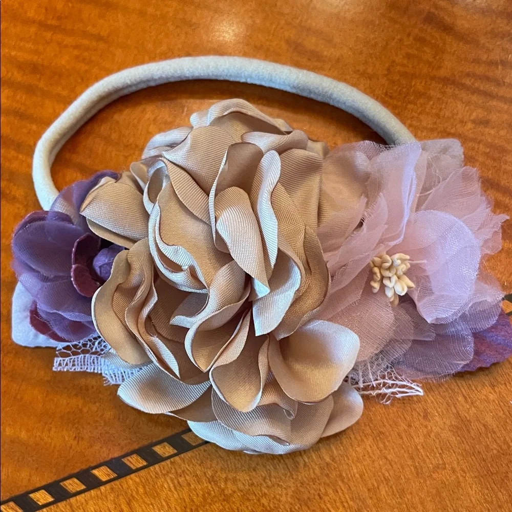 Set of 3 Cream and Pink Floral Hair Accessories /wrist with Vintage Charm